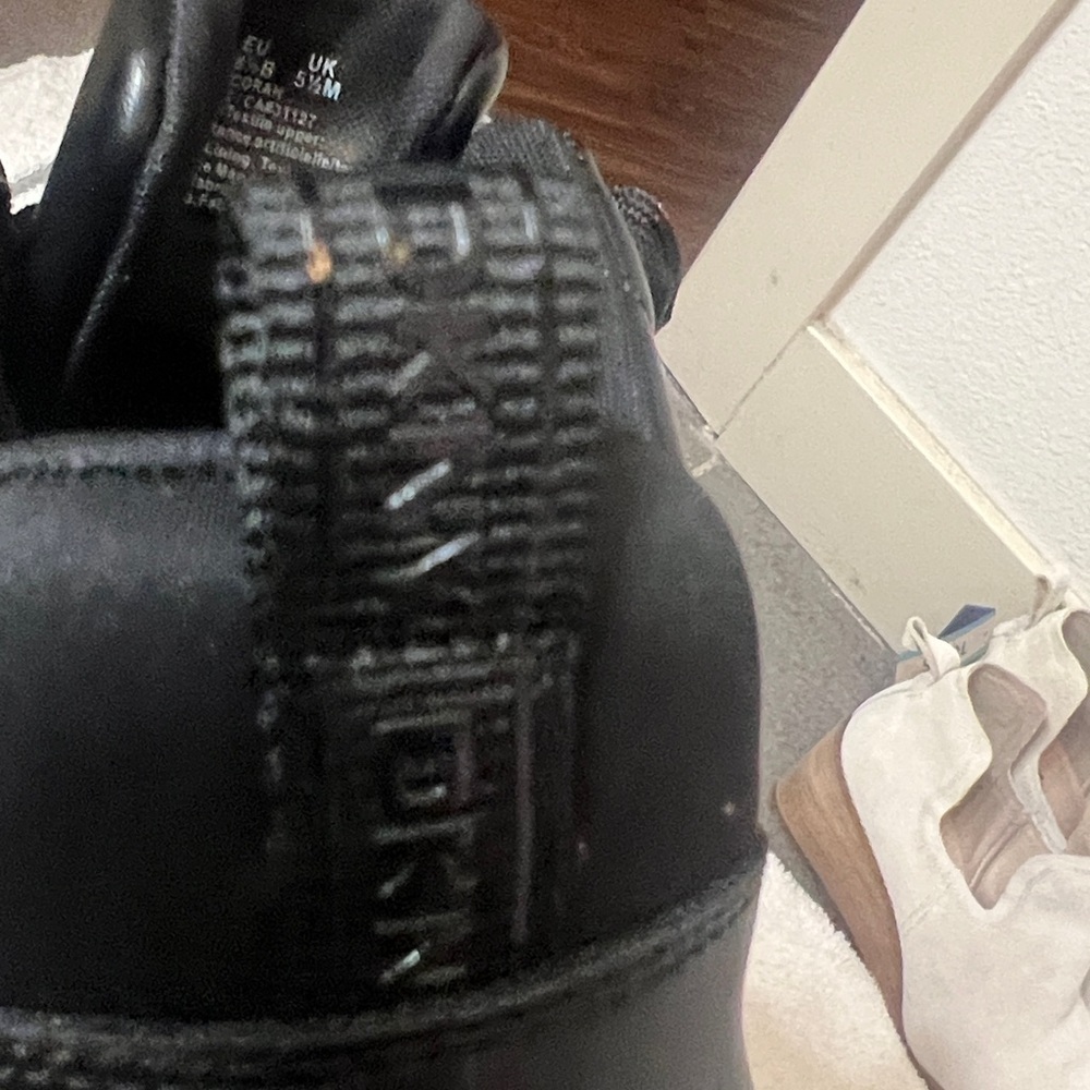 DKNY women’s Nix Lace-Up black Sneakers size 8; 8.5 walking outdoors streetwear - Picture 13 of 13